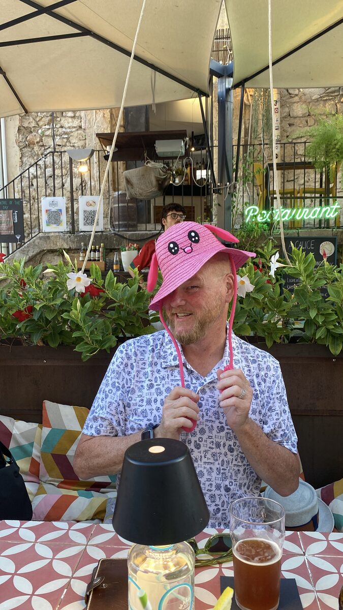 Lunch, hat optional
